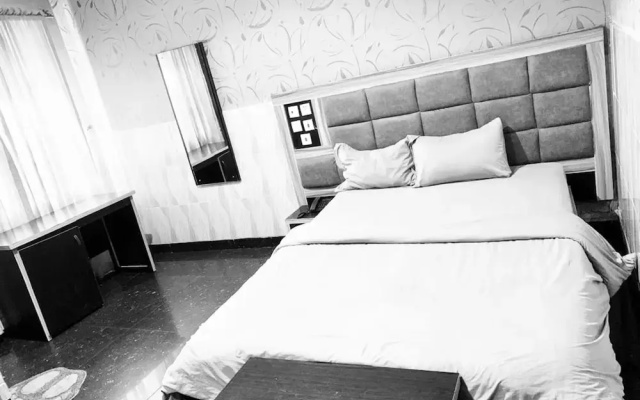 Grace Manor Hotels and Suites