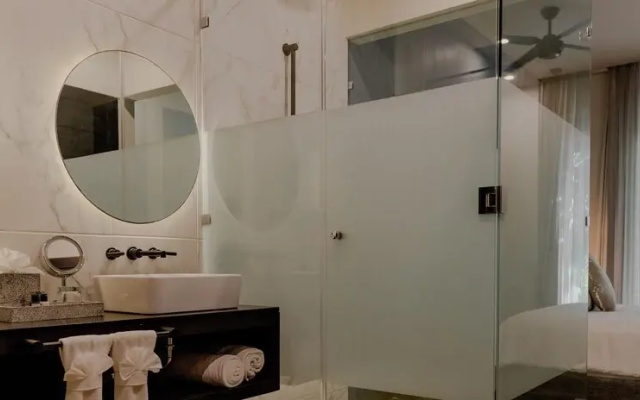 2 Bedroom Luxury Suite 107