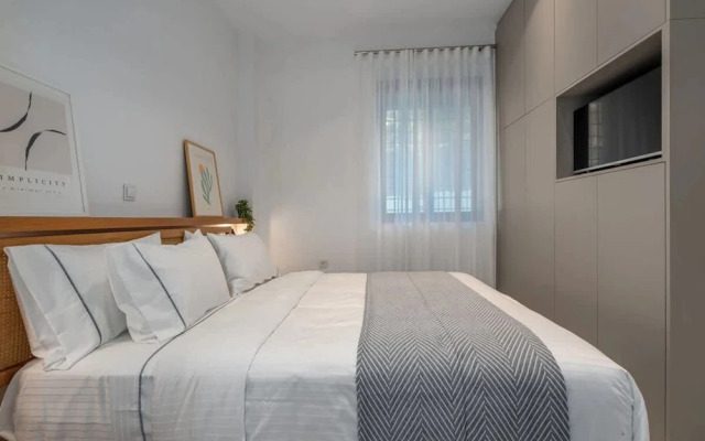 Green Blue Castella Luxury Suites The Portside