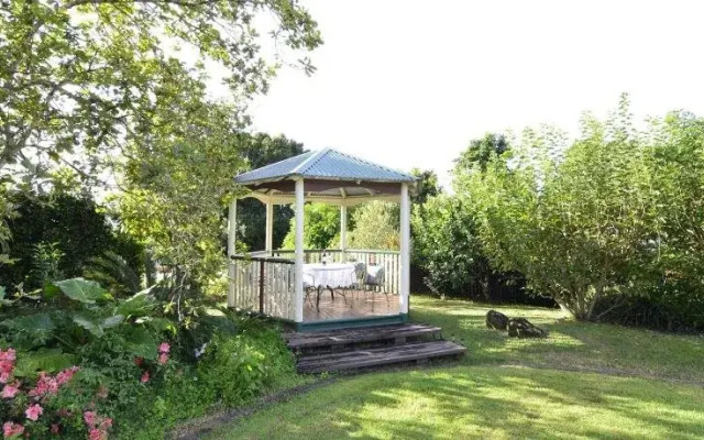 Rosevillehouse Bed & Breakfast