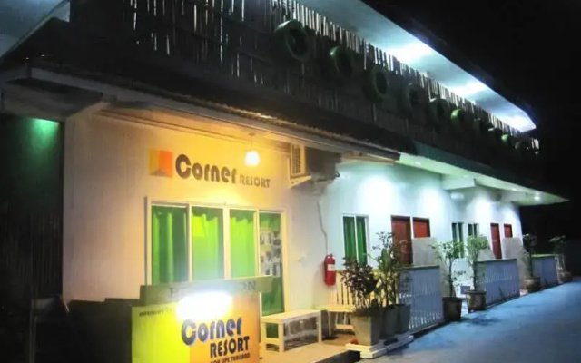 Corner Resort
