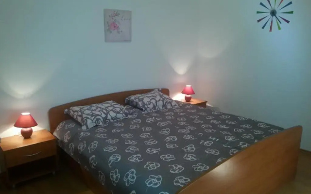 Rosa Apartments