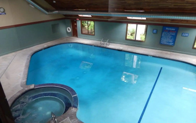 38SW Deluxe Townhouse Style Condo