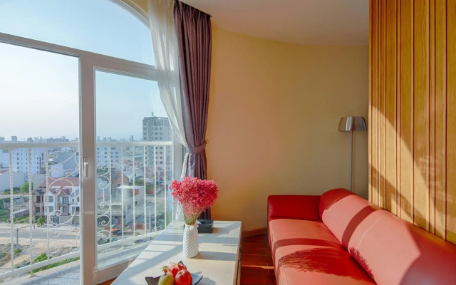Sea Queen Hotel