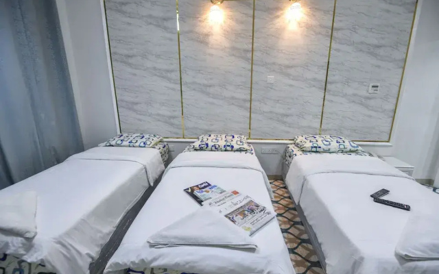 Dream White Hotel