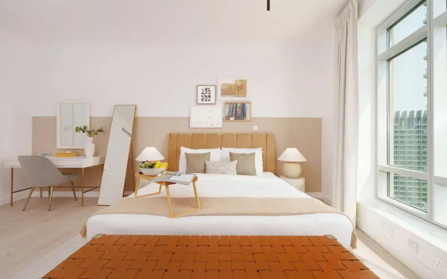 Maison Privee - Modern Chic Apt w/ Spectacular Downtown Views