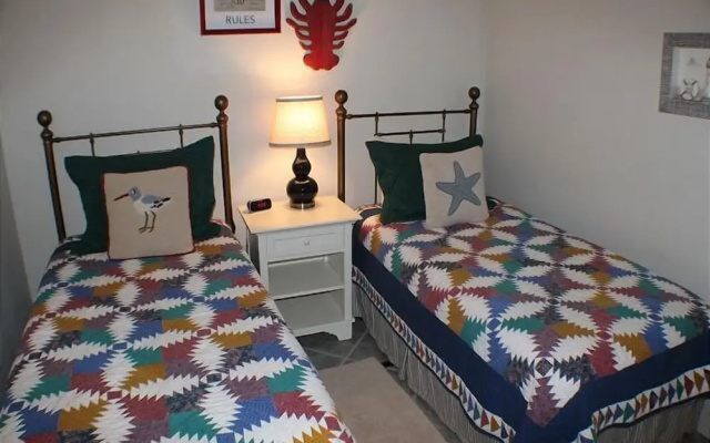 Summerhouse 228 2 Bedroom Condo by RedAwning