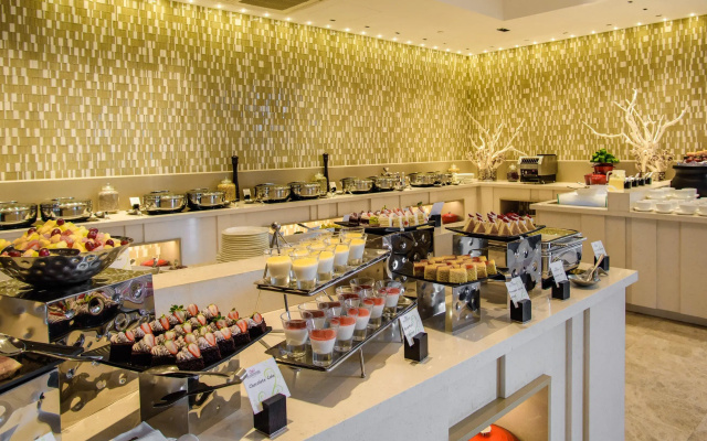 Отель Crowne Plaza Nairobi Airport, an IHG