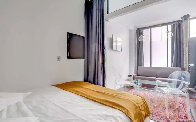 Design Apartment Near Bastille