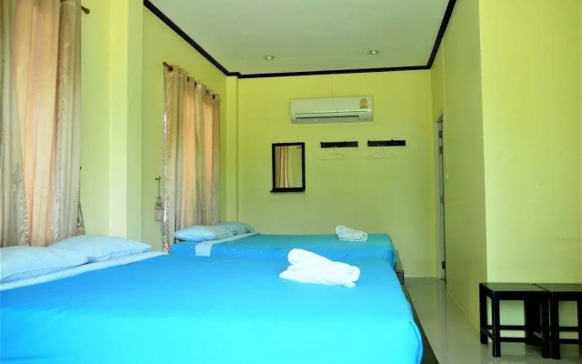 Tarathip Resort