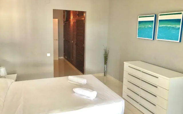 Levante Seafront Beach Apartment