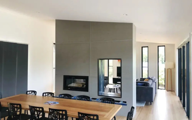 Mountain Mist Retreat - 5 Bedrooms