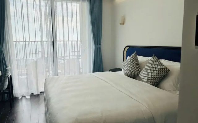 Azure Premium Apartments