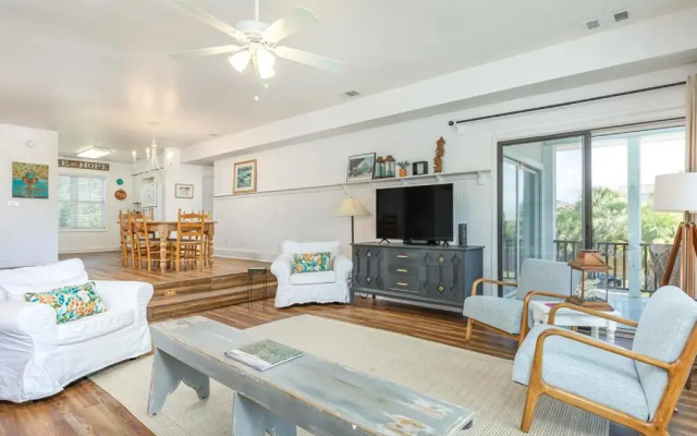 Weston Beach Place by Tybee Vacation Rentals