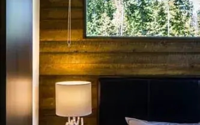 Eagle Pass Lodge