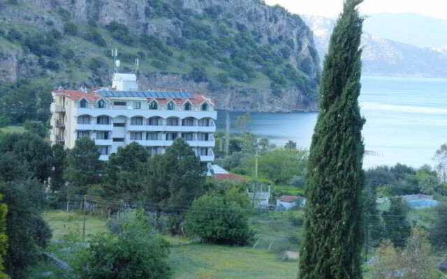 Verano Beach Hotel Кумлюбюк вид на фасад