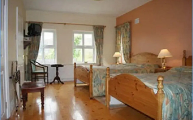 Tom and Eileen's Farmhouse B&B