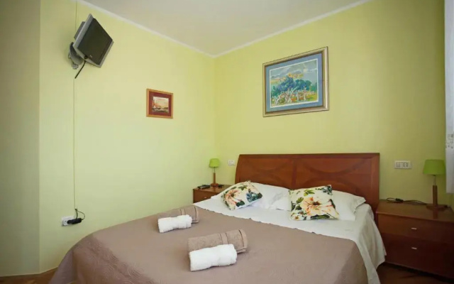 Apartment Pia