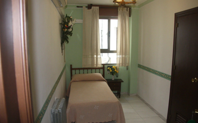 Hotel Virgen de los Reyes