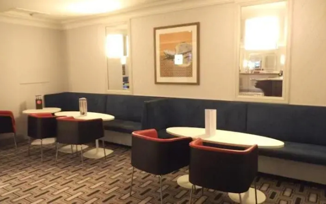 Airport Inn Gatwick
