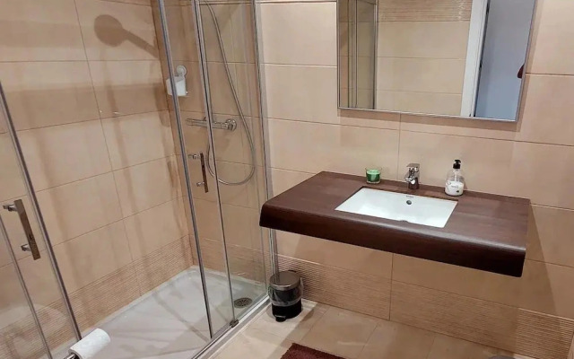 Flat in Villajoyosa With Sea Views & Pool