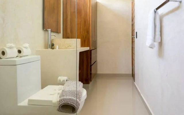 Villa Isla - Jacuzzi and Chef includ 4 BR 8 PPL