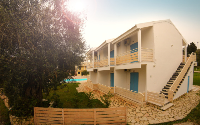Отель Olive Grove Resort вид на фасад