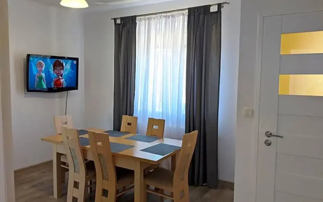 H2U Hostel