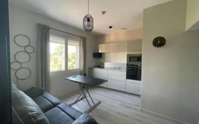 Appart Hôtel Sous les pins