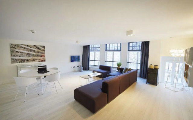 "DE BANK" - Hotel Apartments