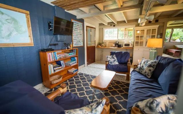 Waipi'o Lodge