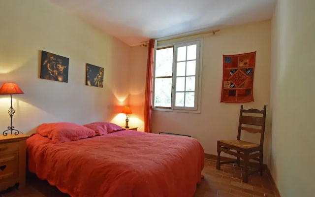 Modern Holiday Home in Languedoc-roussillon With Pool