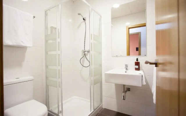 Apartamentos Diaber Larana