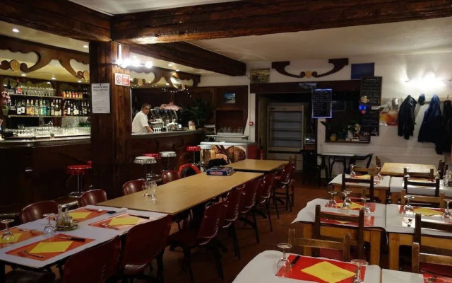 Hotel Bar Restaurant Les Gentianes