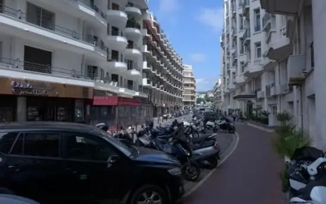 Studio with Terrace 2 Mins from Croisette 118