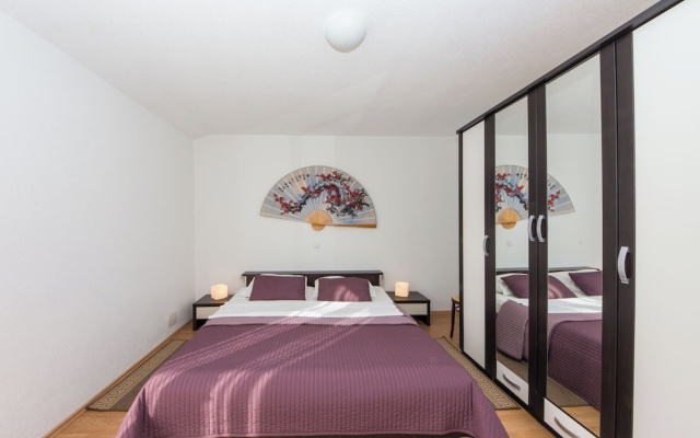Apartment Yasmin