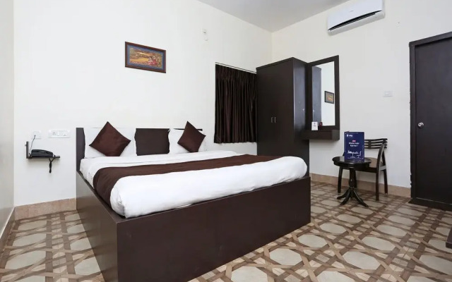 Capital O 7674 Stellar Resort