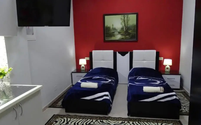 Central Apartments Shoshi