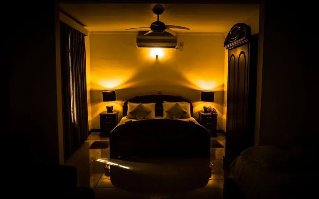 Hotel Blue Bird