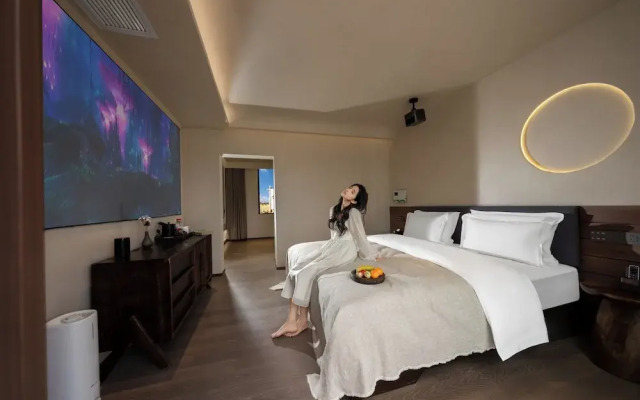 Shangri-La Homestay Designer B&B
