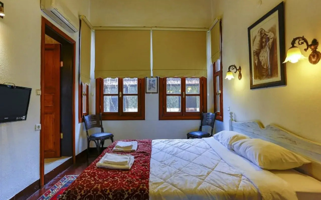 Atelya Art Hotel