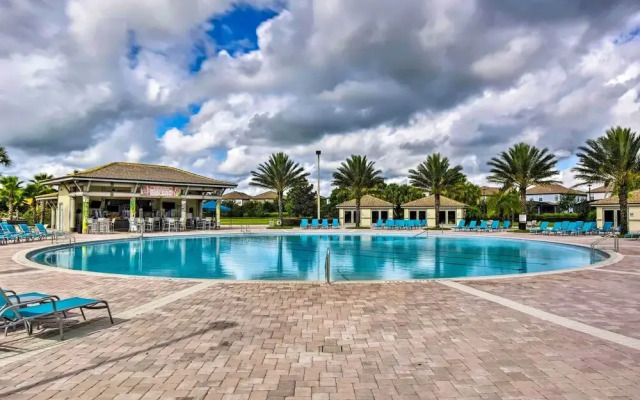 Group Getaway! Newly Renovated Championsgate Home