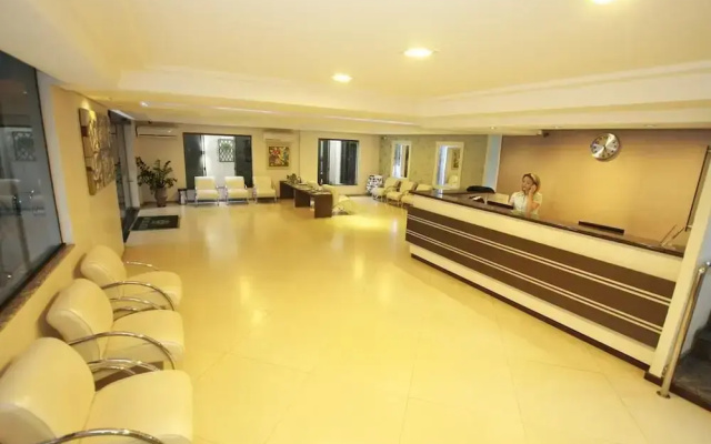 Hotel Real