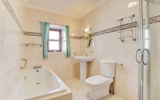 Holiday Home Bwthyn Cadair