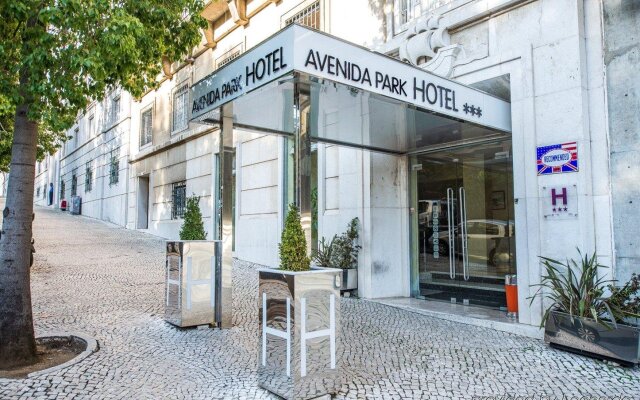 Hotel Avenida Park вид на фасад