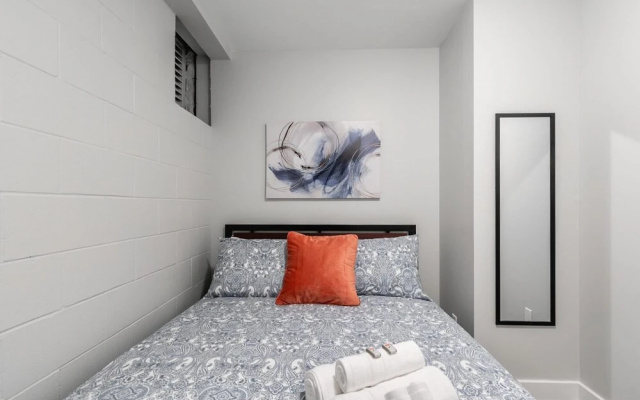 Brand New - 1BR Modern Apt - Central Location