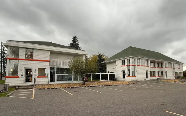 Howard Johnson By Wyndham Brampton