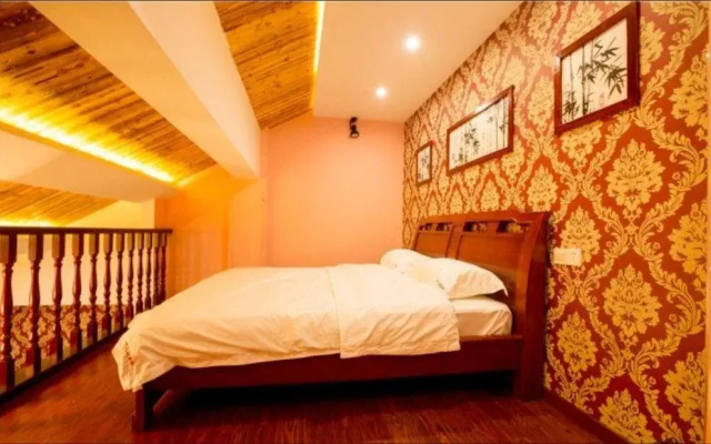 Wuzhen Shibajian Theme Inn