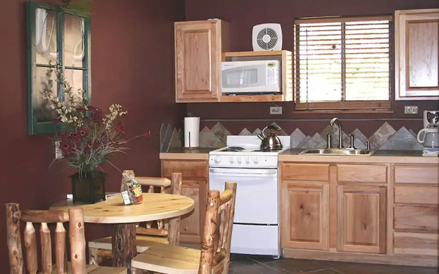 Timber Creek Chalets: 2B