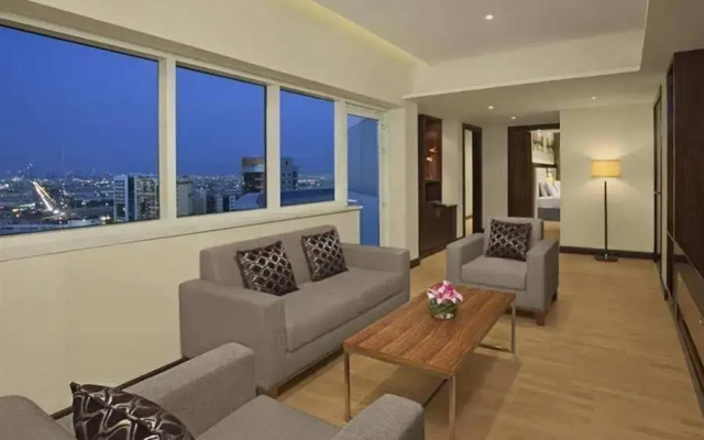 DoubleTree by Hilton Hotel and Residences Dubai Al Barsha